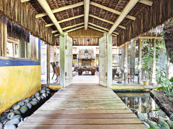 Casa em Ilhabela com 7 suítes, Borrifos com 1.003,41m²