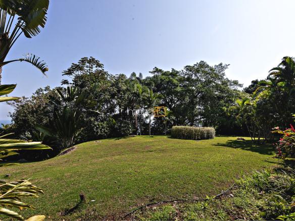 Casa em Ilhabela com 7 suítes, Borrifos com 1.003,41m²