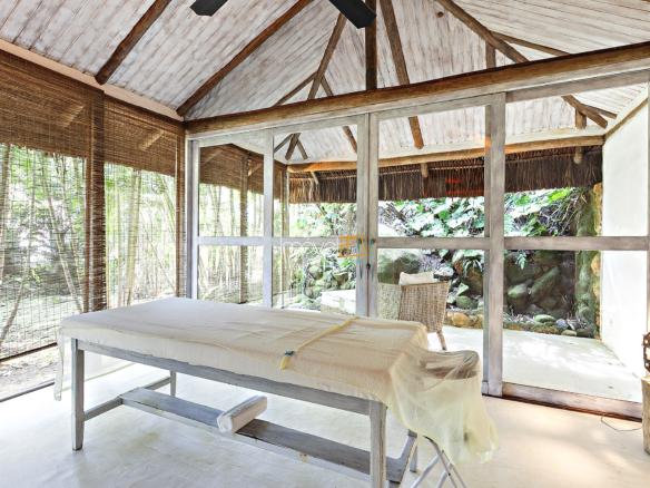 Casa em Ilhabela com 7 suítes, Borrifos com 1.003,41m²