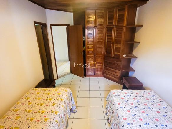 Casa à Venda Condomínio Costa Verde Tabatinga com 4 quartos e 198 m² de área construída em um amplo terreno de 500 m²
