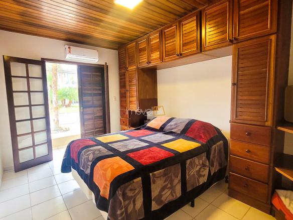 Casa à Venda Condomínio Costa Verde Tabatinga com 4 quartos e 198 m² de área construída em um amplo terreno de 500 m²