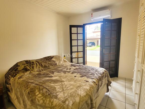 Casa à Venda Condomínio Costa Verde Tabatinga com 4 quartos e 198 m² de área construída em um amplo terreno de 500 m²