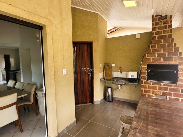 Casa à Venda Condomínio Costa Verde Tabatinga com 4 quartos e 198 m² de área construída em um amplo terreno de 500 m²