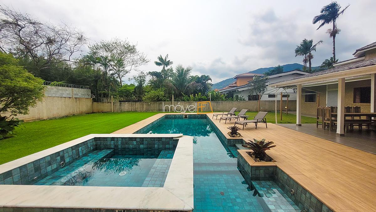 COSTAVERDETABATINGAA08-41 Casa à Venda Condomínio Costa Verde Tabatinga com 4 quartos e 198 m² de área construída em um amplo terreno de 500 m²
