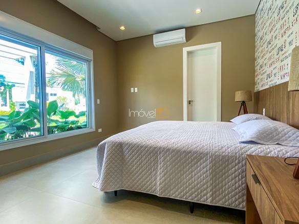 Casa à Venda Condomínio Costa Verde Tabatinga com 8 suítes, 60 metros da praia e 698,93m²