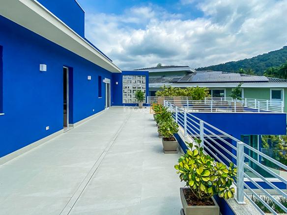 Casa à Venda Condomínio Costa Verde Tabatinga com 8 suítes, 60 metros da praia e 698,93m²