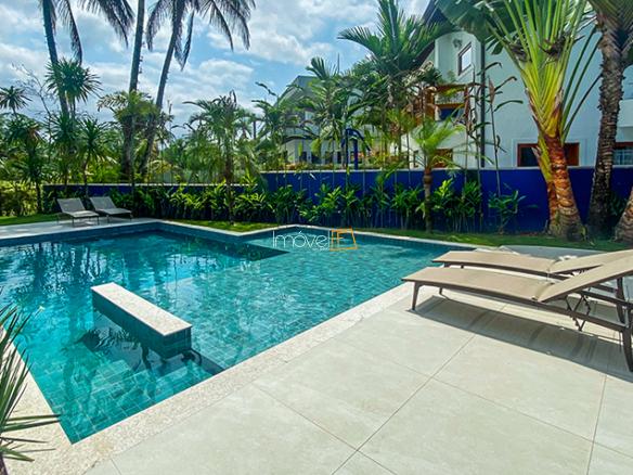 Casa à Venda Condomínio Costa Verde Tabatinga com 8 suítes, 60 metros da praia e 698,93m²