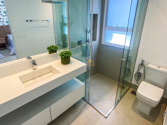 Casa à Venda Condomínio Costa Verde Tabatinga com 8 suítes, 60 metros da praia e 698,93m²