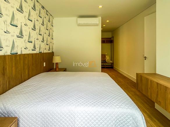 Casa à Venda Condomínio Costa Verde Tabatinga com 8 suítes, 60 metros da praia e 698,93m²