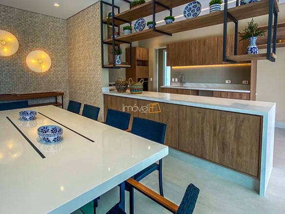 Casa à Venda Condomínio Costa Verde Tabatinga com 8 suítes, 60 metros da praia e 698,93m²