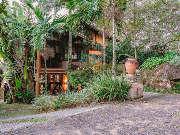 Casa de condomínio para Venda com 5 quartos, em Ponta da Sela em Ilhabela com 446m²