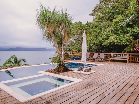 Casa de condomínio para Venda com 5 quartos, em Ponta da Sela em Ilhabela com 446m²