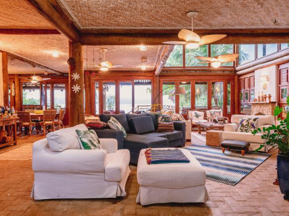 Casa de condomínio para Venda com 5 quartos, em Ponta da Sela em Ilhabela com 446m²