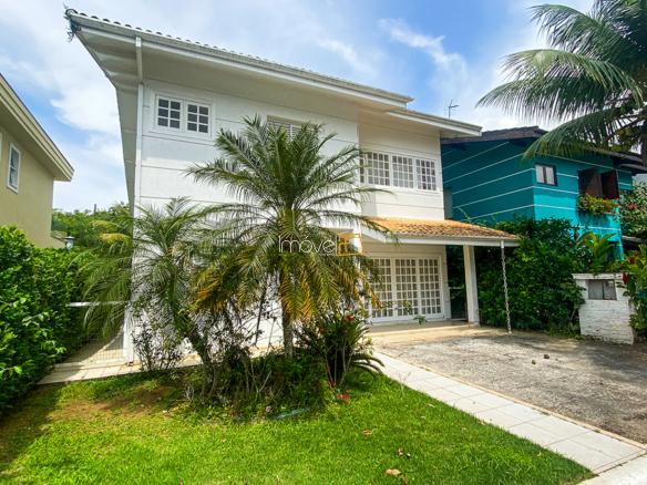 Casa no Condomínio Porto Fino com 5 quartos, na Praia de Mococa com 360 m²