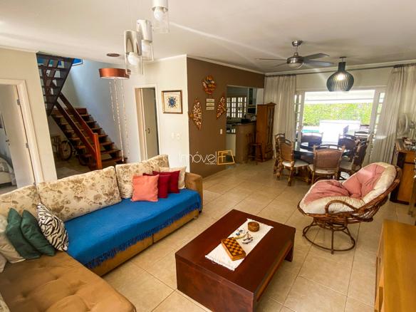 Casa no Condomínio Porto Fino com 5 quartos, na Praia de Mococa com 360 m²