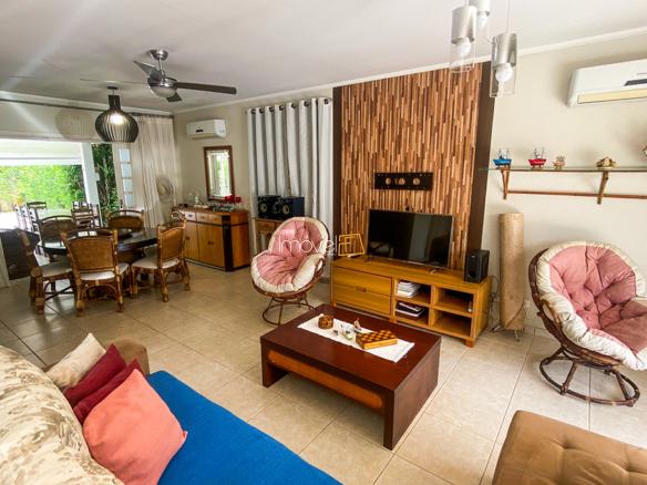 Casa no Condomínio Porto Fino com 5 quartos, na Praia de Mococa com 360 m²