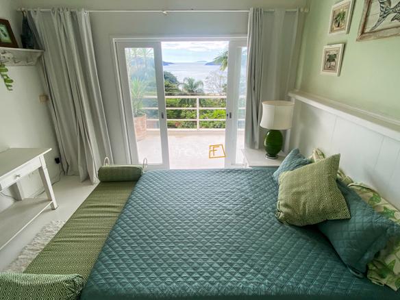 Casa para venda e locação com 6 quartos, em Condomínio Roteiro do Sol, Caraguatatuba – COCANHA com 563m²