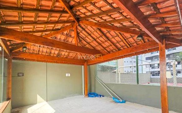 Apartamento na praia das Asturias no Guarujá com 180 m²