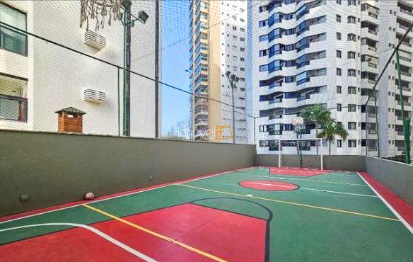 Apartamento na praia das Asturias no Guarujá com 180 m²