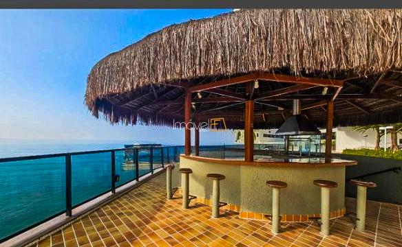 Apartamento na praia das Asturias no Guarujá com 180 m²