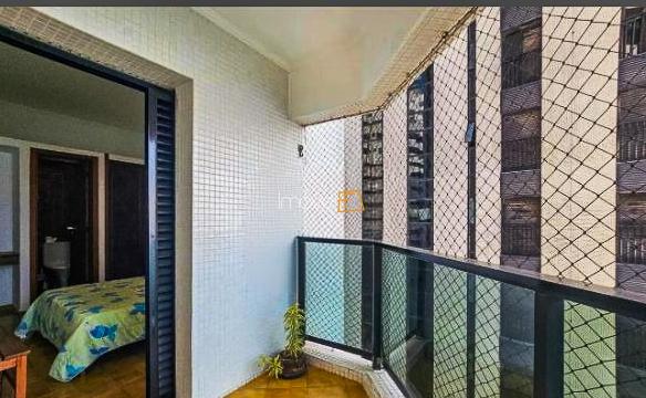 Apartamento na praia das Asturias no Guarujá com 180 m²