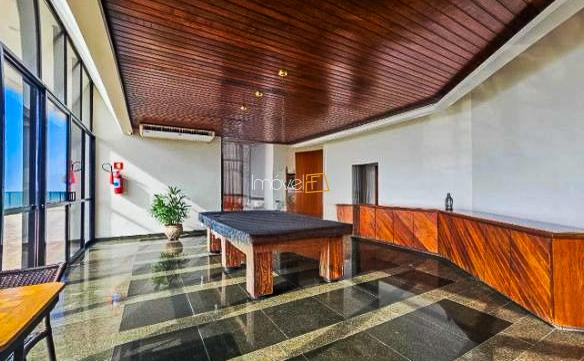 Apartamento na praia das Asturias no Guarujá com 180 m²