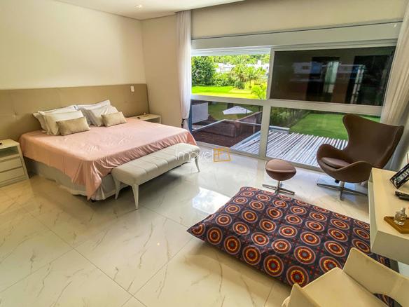 Casa à Venda Condomínio Costa Verde Tabatinga com 7 Suítes e 600m²