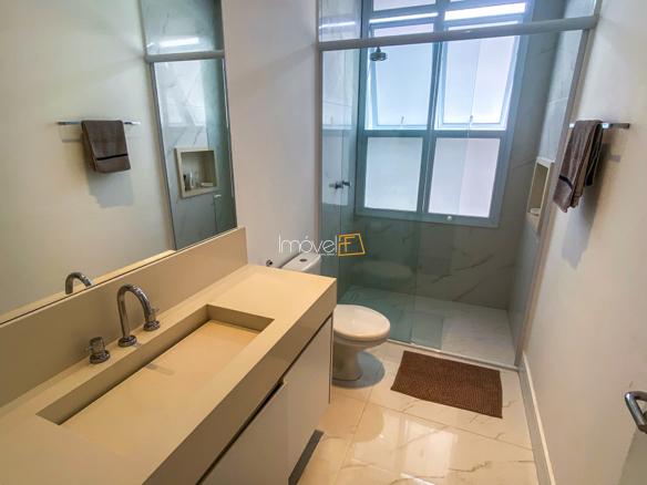 Casa à Venda Condomínio Costa Verde Tabatinga com 7 Suítes e 600m²