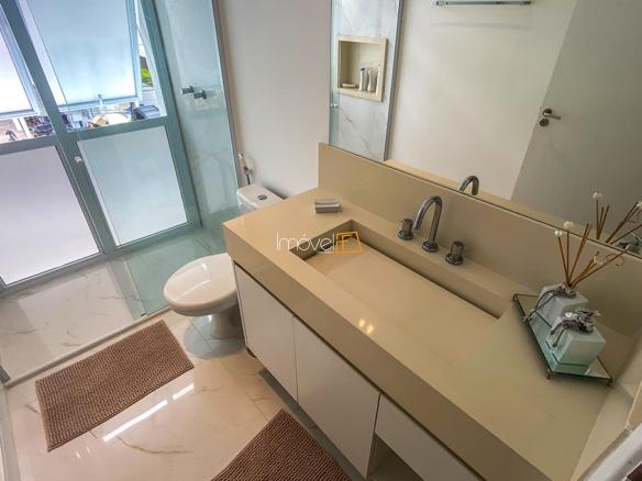 Casa à Venda Condomínio Costa Verde Tabatinga com 7 Suítes e 600m²