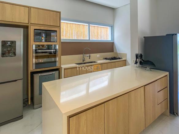 Casa à Venda Condomínio Costa Verde Tabatinga com 7 Suítes e 600m²