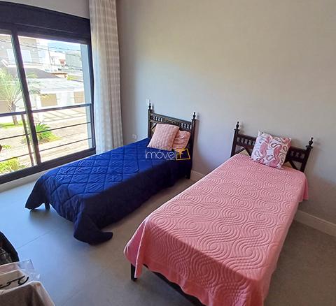 Casa a Venda no Condomínio Costa Nova com 05 suítes, 355 m² construídos