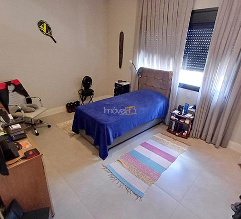 Casa a Venda no Condomínio Costa Nova com 05 suítes, 355 m² construídos