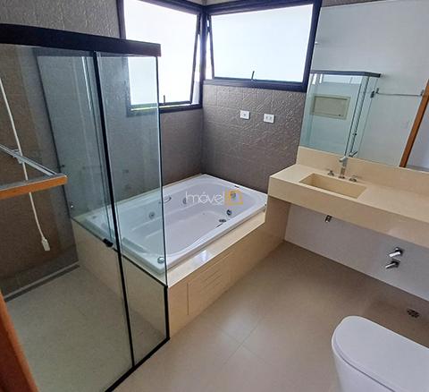 Casa a Venda no Condomínio Costa Nova com 05 suítes, 355 m² construídos