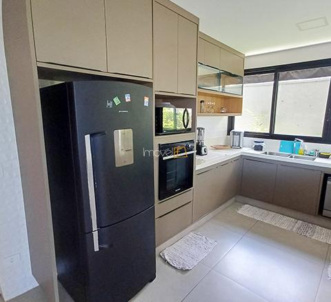 Casa a Venda no Condomínio Costa Nova com 05 suítes, 355 m² construídos