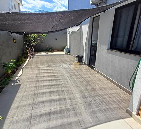 Casa a Venda no Condomínio Costa Nova com 05 suítes, 355 m² construídos