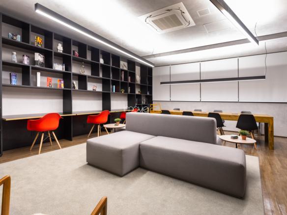 Penthouse VN Oscar Freire com 94 m², totalmente mobiliada e decorada, localizada no coração de São Paulo.