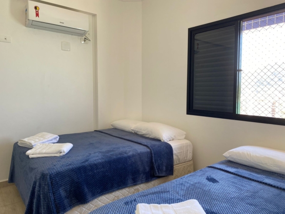 Apartamento para Locação com 5 quartos, em MARTIM DE SÁ com 220m²