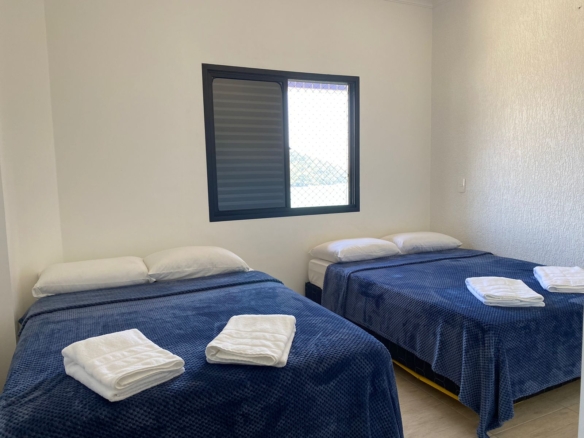 Apartamento para Locação com 5 quartos, em MARTIM DE SÁ com 220m²