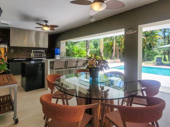 Casa à Venda Condomínio Costa Verde Tabatinga com 6 suítes e 373m²