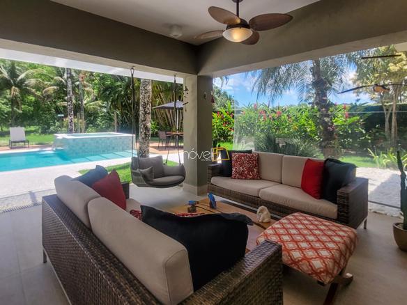 Casa à Venda Condomínio Costa Verde Tabatinga com 6 suítes e 373m²
