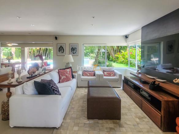 Casa à Venda Condomínio Costa Verde Tabatinga com 6 suítes e 373m²