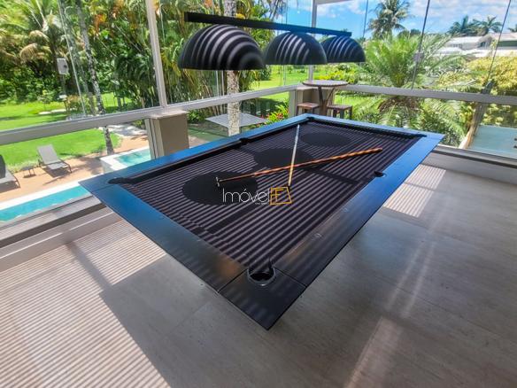Casa à Venda Condomínio Costa Verde Tabatinga com 6 suítes e 373m²