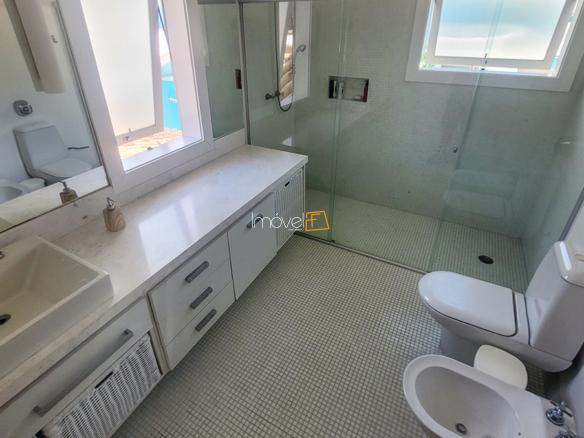 Casa à Venda Condomínio Costa Verde Tabatinga com 6 suítes e 373m²