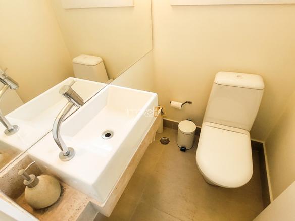 Casa à Venda Condomínio Costa Verde Tabatinga com 6 suítes e 373m²
