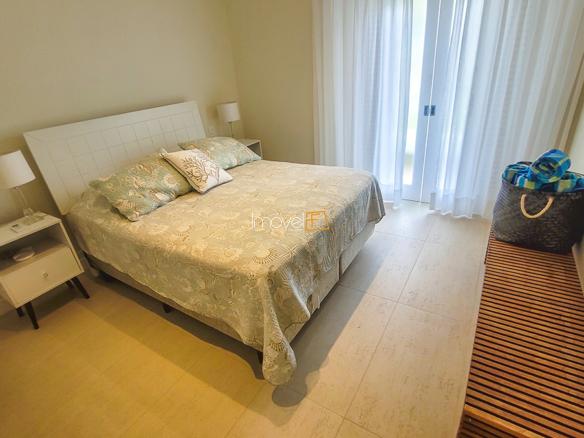 Casa à Venda Condomínio Costa Verde Tabatinga com 6 suítes e 373m²