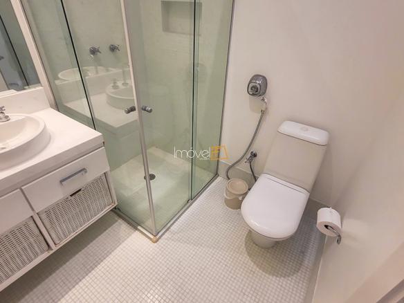 Casa à Venda Condomínio Costa Verde Tabatinga com 6 suítes e 373m²