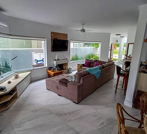 Casa no Condominio Costa Verde Tabatinga com 250m² para locação