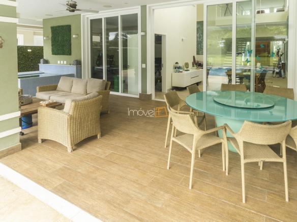 Casa no Condomínio Costa Verde Tabatinga com 600m²