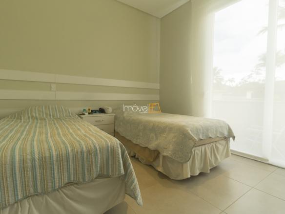 Casa no Condomínio Costa Verde Tabatinga com 600m²