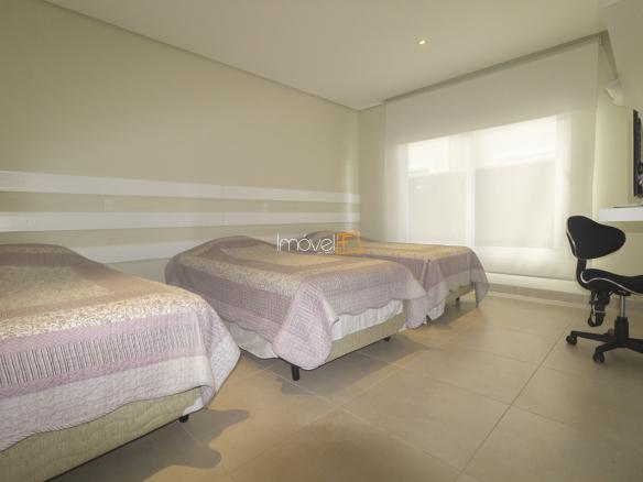 Casa no Condomínio Costa Verde Tabatinga com 600m²